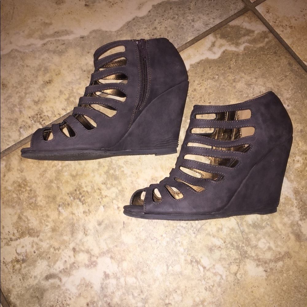 Wedge Booties ❗️Final Price Drop❗️